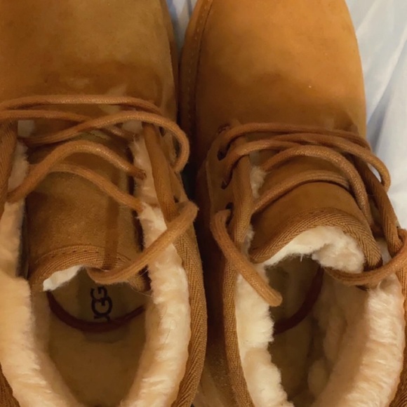 uggs - Picture 2 of 3